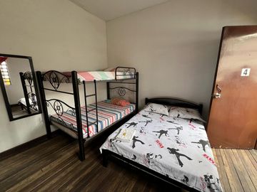 Venta Hostal Versalles