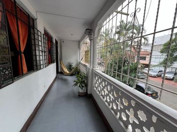 Venta Hostal Versalles