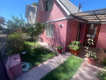 Casa Ampliada en Av. Olimpo, Maipú.