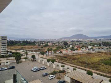 En venta Depto. 2D 1B, piso 8, Cond. Playa Pacífico I, Avenida Pacífico, La Serena