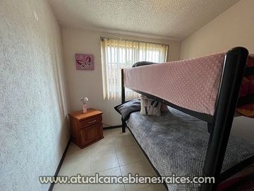 Venta de casa en fraccionamiento con alberca, jardín, palapa y vigilancia las 24 horas