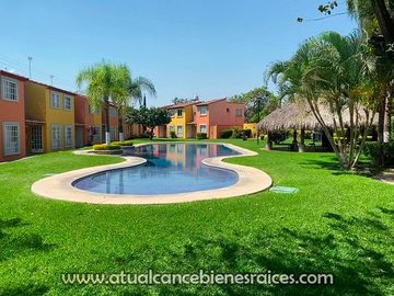Venta de casa en fraccionamiento con alberca, jardín, palapa y vigilancia las 24 horas