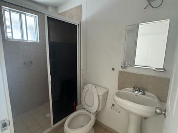 CASA en VENTA en VIÑEDOS 3 Recamaras 3 baños completo 