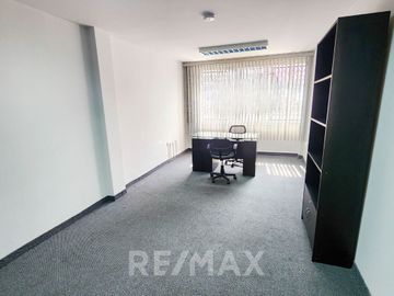 ALQUILER DE OFICINA AMOBLADA, EQUIPADA EN SAN ISIDRO 20m2
