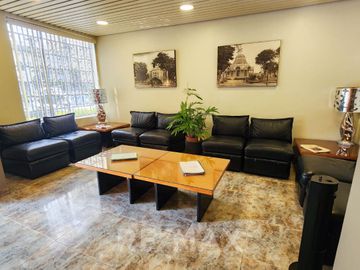 ALQUILER DE OFICINA AMOBLADA, EQUIPADA EN SAN ISIDRO 20m2