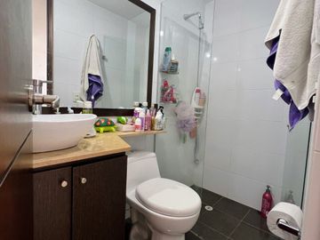 VENDO APARTAMENTO EN LA TRANSVERSAL INFERIOR 116 METROS