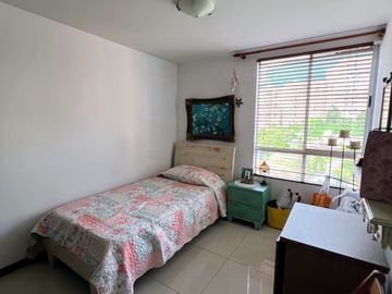 VENDO APARTAMENTO EN LA TRANSVERSAL INFERIOR 116 METROS