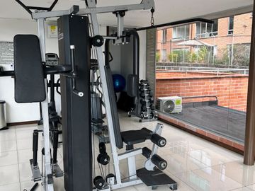 VENDO APARTAMENTO EN LA TRANSVERSAL INFERIOR 116 METROS