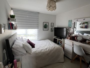 VENDO APARTAMENTO EN LA TRANSVERSAL INFERIOR 116 METROS