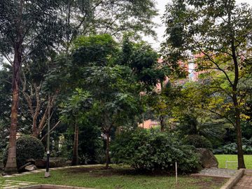 VENDO APARTAMENTO EN LA TRANSVERSAL INFERIOR 116 METROS
