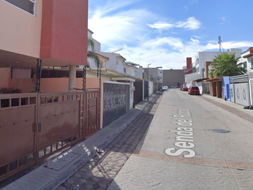 REMATO CASA EN QUERETARO MILENIO lll Sec.