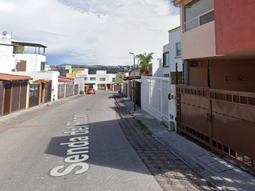 REMATO CASA EN QUERETARO MILENIO lll Sec.