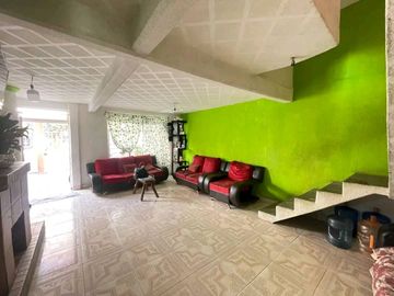 CASA EN VENTA JARDINES DE MORELOS SECC MONTES. ECATEPEC