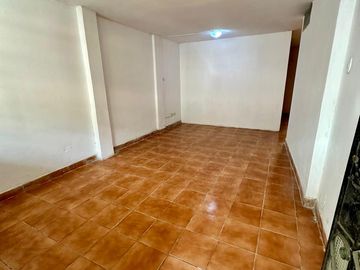 VENTA DE DEPARTAMENTO PRIMER PISO LA PERLA ALTA