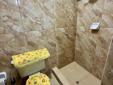 VENTA DE DEPARTAMENTO PRIMER PISO LA PERLA ALTA
