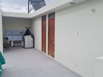 SE VENDE LINDA CASA CON EXCELENTE UBICACION – AREQUIPA