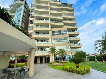 Venta Departamento en Samborondón - Urb Guayaquil Tenis - Vista al río - D251