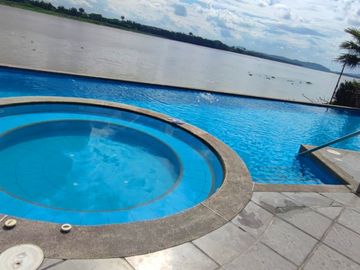 Venta Departamento en Samborondón - Urb Guayaquil Tenis - Vista al río - D251