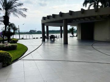 Venta Departamento en Samborondón - Urb Guayaquil Tenis - Vista al río - D251
