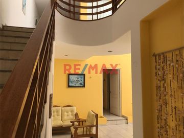 ¡¡ Excelente Oportunidad !! ¡¡ Tu Casa De Playa Soñada Con Vista Al Mar En Puerto Fiel – Km. 121.5 Panamericana Sur !! 🌞🏡🌊