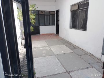 VENTA CASA CON DEPARTAMENTOS INDEPENDIENTES CELAYA GTO