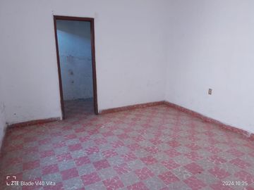 VENTA CASA CON DEPARTAMENTOS INDEPENDIENTES CELAYA GTO