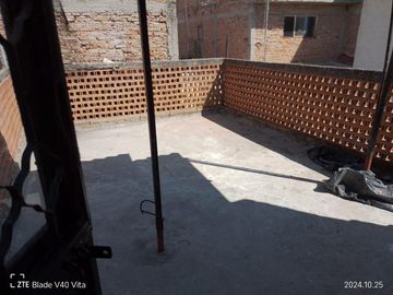 VENTA CASA CON DEPARTAMENTOS INDEPENDIENTES CELAYA GTO