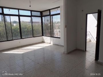 VENTA CASA CON DEPARTAMENTOS INDEPENDIENTES CELAYA GTO