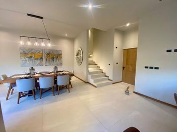 CASA EN VENTA EN SIERRA VISTA PEDREGALES