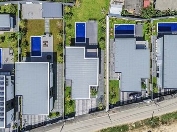 4-bedroom luxury pool villa near Chiang Mai city, Ban Waen Subdistrict, Hang Dong District, spacious area, convenient transportation