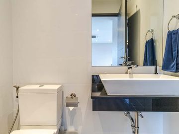 4-bedroom luxury pool villa near Chiang Mai city, Ban Waen Subdistrict, Hang Dong District, spacious area, convenient transportation