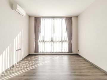 4-bedroom luxury pool villa near Chiang Mai city, Ban Waen Subdistrict, Hang Dong District, spacious area, convenient transportation