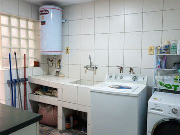 ¡VENTA AMPLIO DEPARTAMENTO 1ER PISO EN CHACARILLA SURCO!