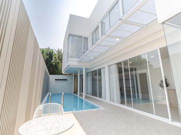 For sale 2-storey pool villa, 4 bedrooms, 5 bathrooms in the World Club Land Village project, near Meritton International School, Lanna International