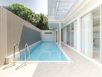 For sale 2-storey pool villa, 4 bedrooms, 5 bathrooms in the World Club Land Village project, near Meritton International School, Lanna International