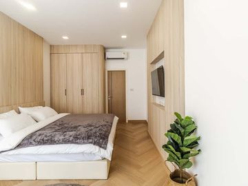 For sale 2-storey pool villa, 4 bedrooms, 5 bathrooms in the World Club Land Village project, near Meritton International School, Lanna International