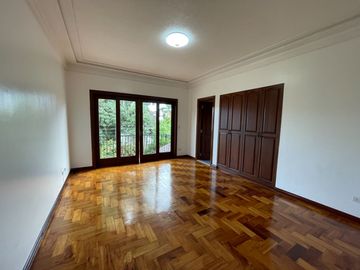 FOR SALE HOUSE AND LOT Brgy. BF Homes, Parañaque City