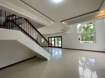 FOR SALE HOUSE AND LOT Brgy. BF Homes, Parañaque City