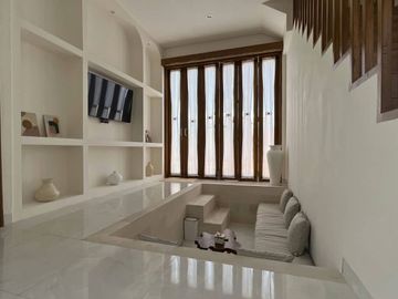 Stunning 3-Bedroom Villa with Garuda Wisnu Kencana Views in Ungasan Bali for Sale