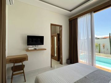 Stunning 3-Bedroom Villa with Garuda Wisnu Kencana Views in Ungasan Bali for Sale