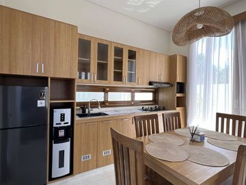Stunning 3-Bedroom Villa with Garuda Wisnu Kencana Views in Ungasan Bali for Sale