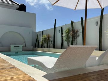 Stunning 3-Bedroom Villa with Garuda Wisnu Kencana Views in Ungasan Bali for Sale