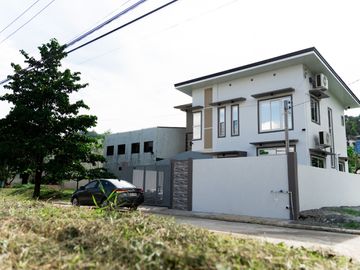 Medium Sized Home in Subic, Zambales near Beaches