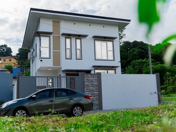 Medium Sized Home in Subic, Zambales near Beaches