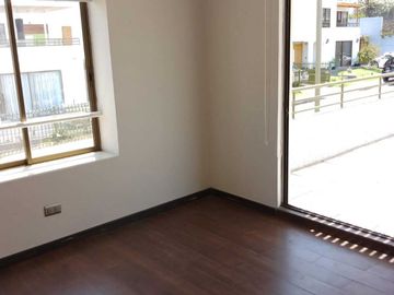 En venta Casa Estilo Mediterráneo. Condominio Mares del Sur. Iquique