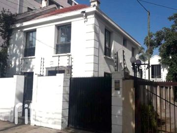 VENDO CASA/OFICINA 4D/4B ÑUÑOA