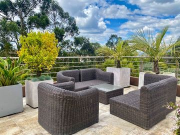 🏡 Penthouse de Lujo en Cuenca frente al Río Yanuncay sobre la Av. Primero de Mayo🏡