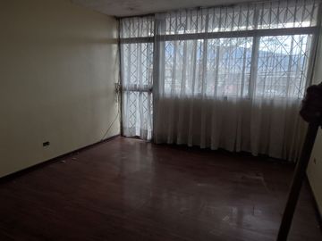 CASA RENTERA EN VENTA SECTOR LA RUMIÑAHUI