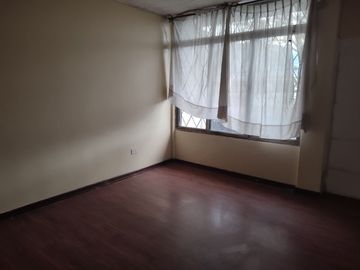 CASA RENTERA EN VENTA SECTOR LA RUMIÑAHUI