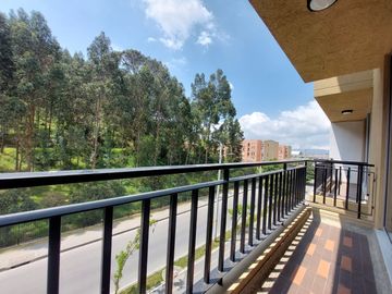 APARTAMENTO EN MADRID CINDINAMARCA CON VISTA HACIA UNA LINDA RESERVA FORESTAL
